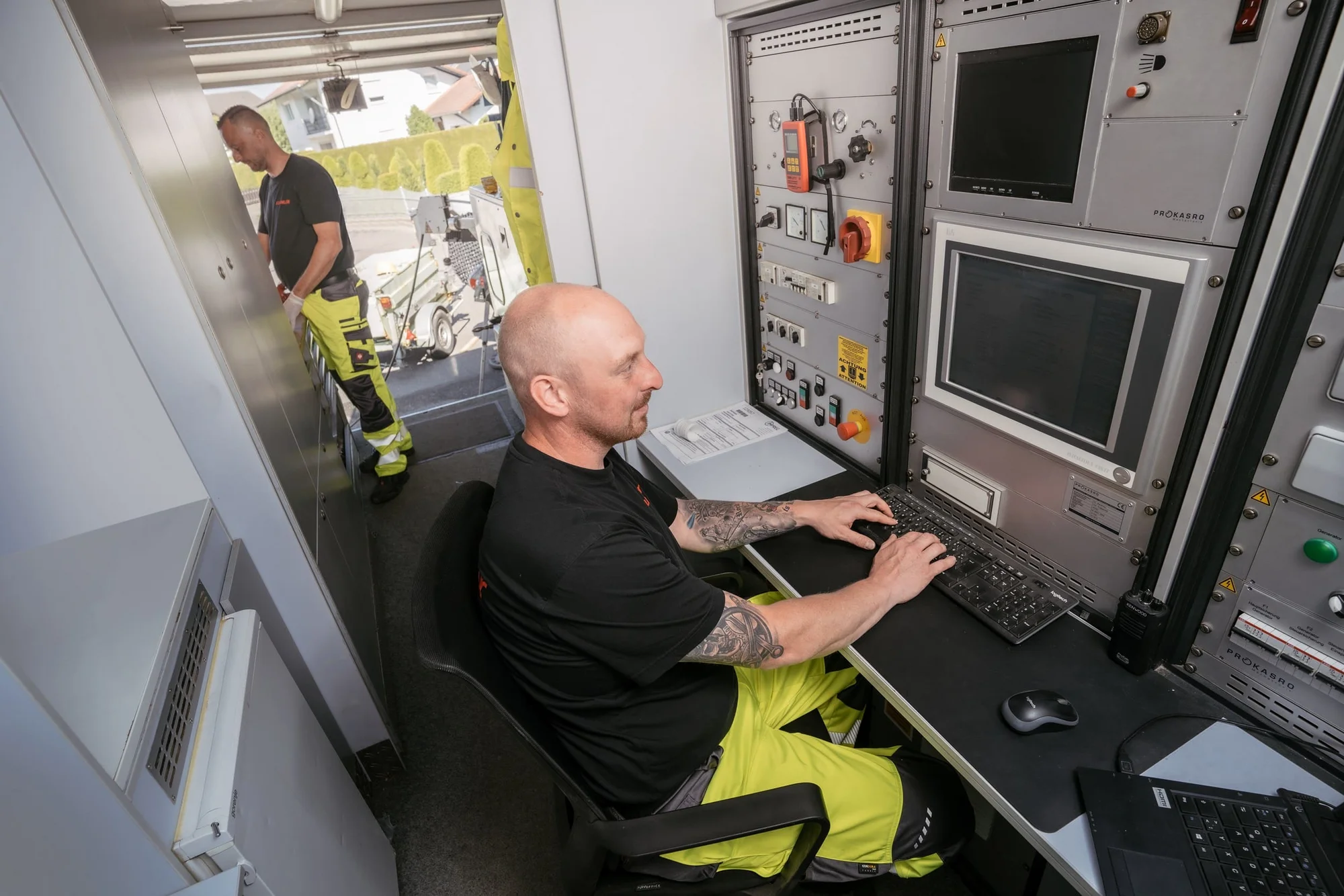 Kanalreinigung in Miltach mit Spülfahrzeug